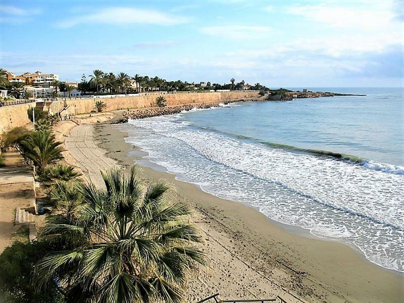 Spacious Refreshing Apt 7Min Walk 2 Beach Or Shops Punta Prima  Exterior foto